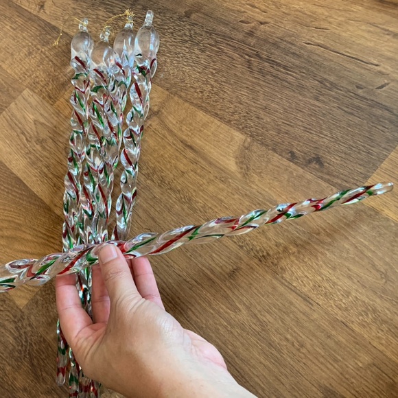 70’s Christmas Icicles 18” - Picture 7 of 10
